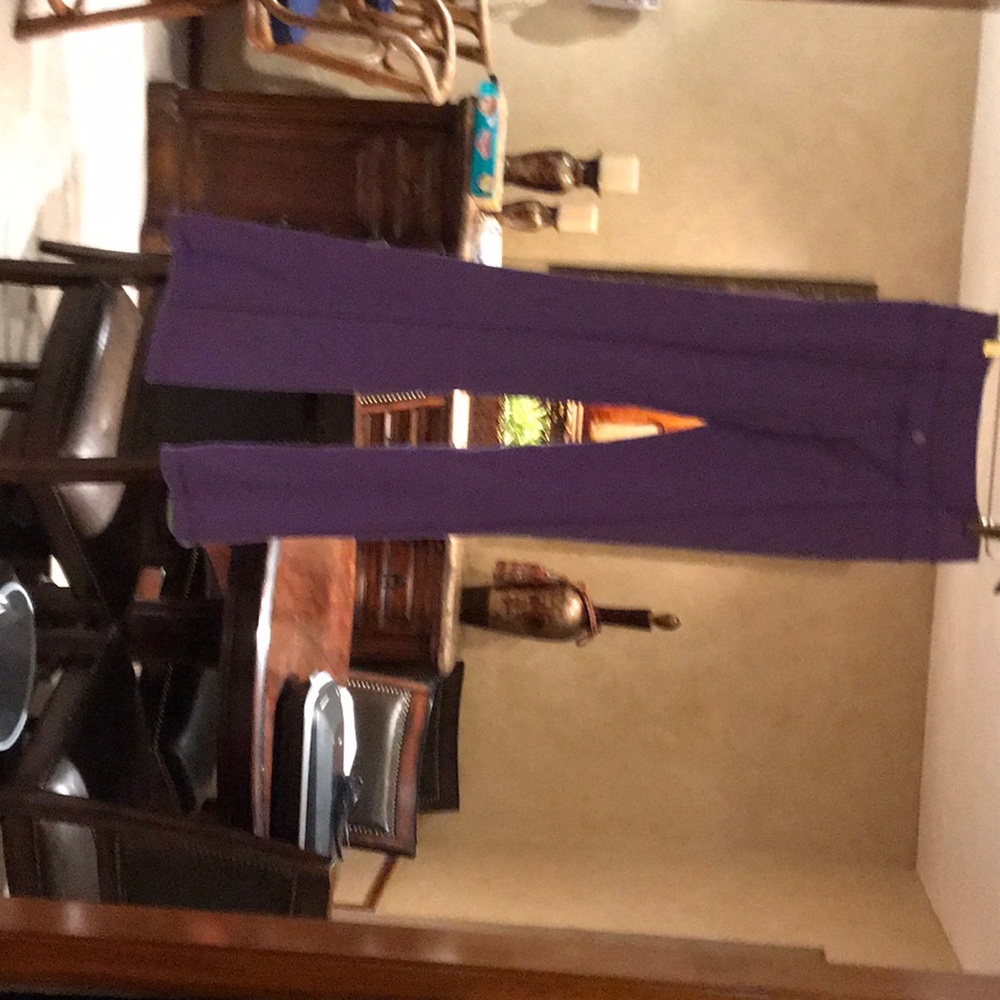Lulu yoga pants
